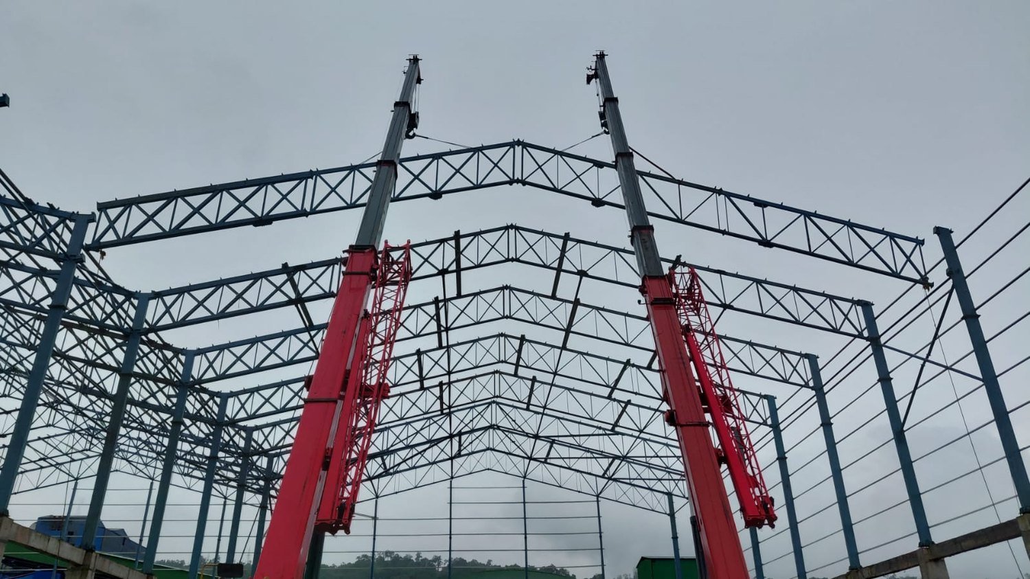 Erection in sequence on site